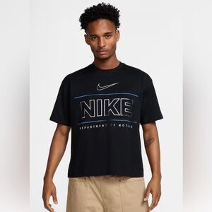 NWT Men’s Nike Sportswear T-Shirt M